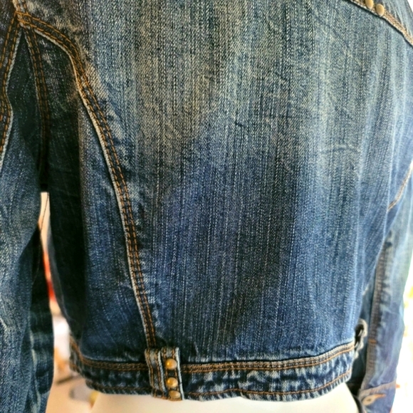 American Rag Cie Women's Semi-Cropped Studded 3/4 Sleeve Jean Jacket Size M - Picture 10 of 13